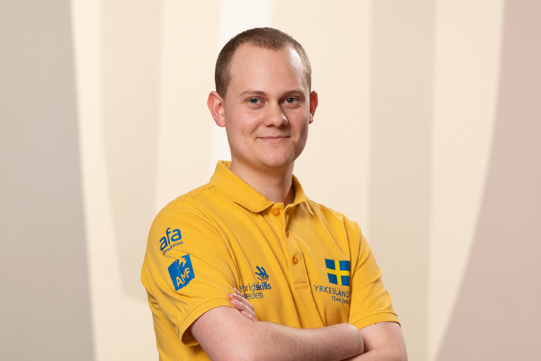 Rasmus Hedsköld som tävlar i IT-teknik