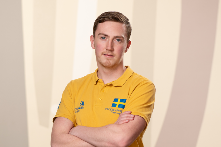 Simon Pettersson som tävlar i industriel