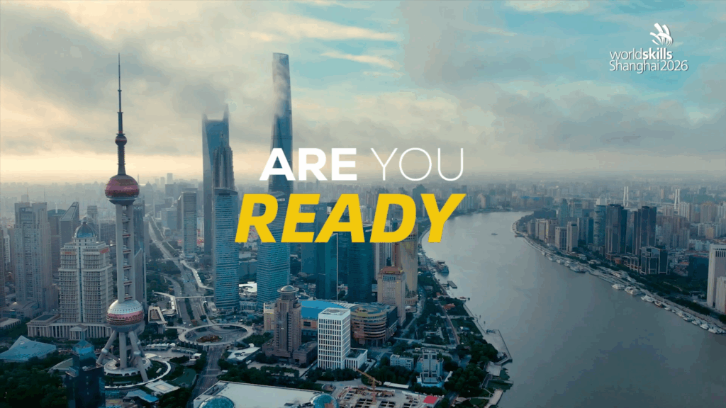 Överblicksbild av Shanghai, Kina med texten "Are you ready?"
